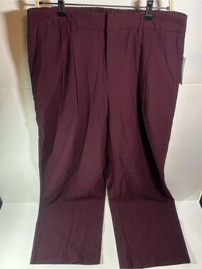 Woman’s Wide Leg Dress Pants in Wine